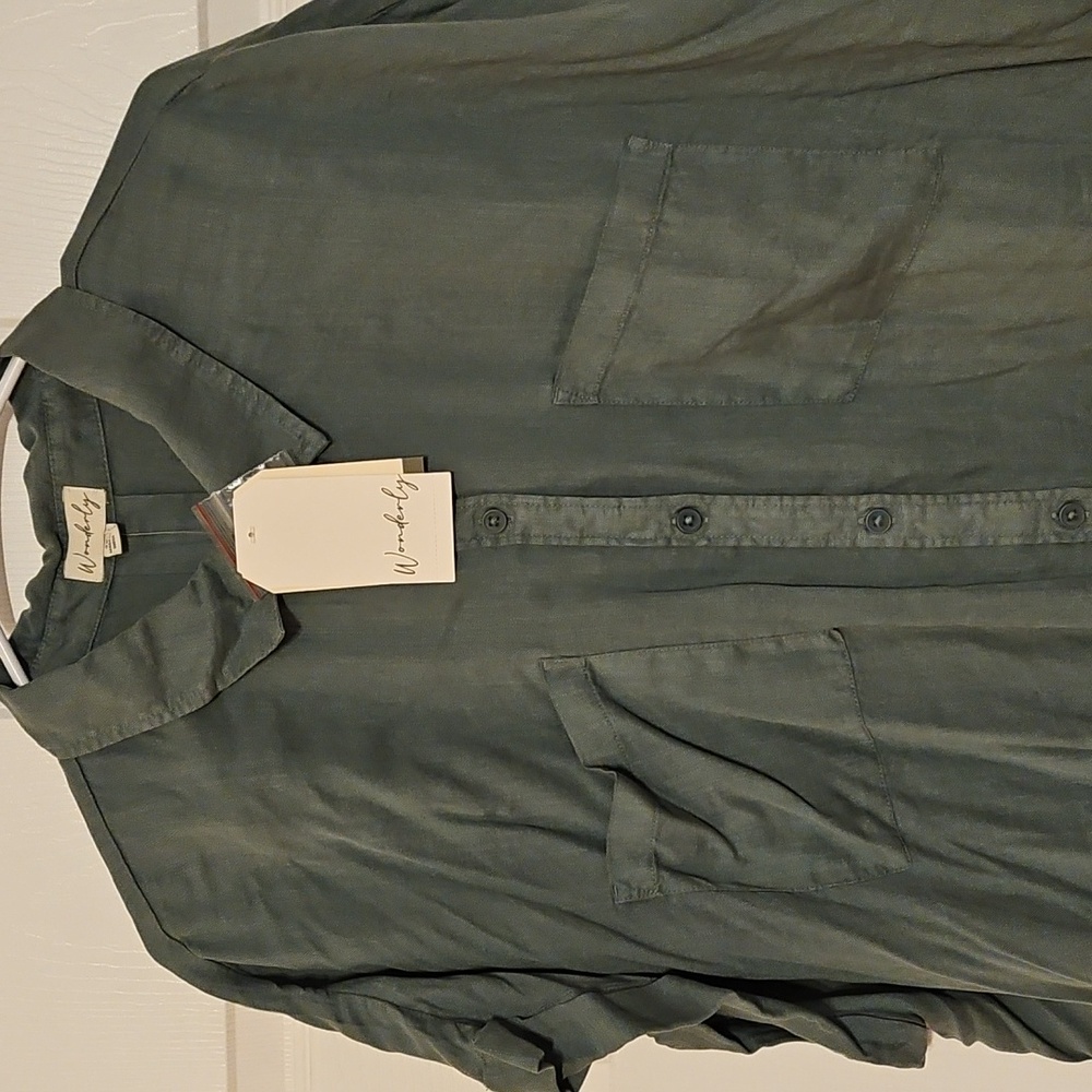 NWT Wonderly Button-Up Lyocel Shirt